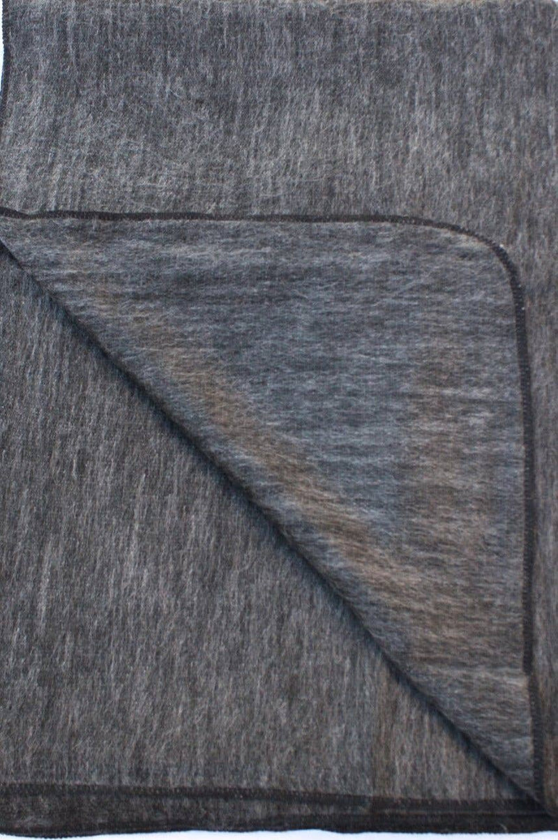 Alpaca Bed Blanket: Ecru