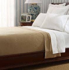 Alpaca Bed Blanket: Ecru